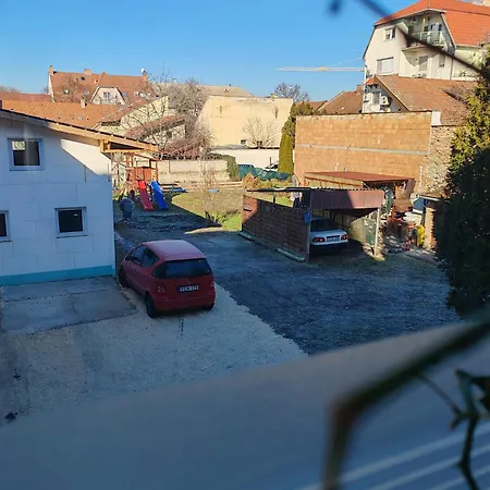 Skylark Relax Apartman アパート セゲド