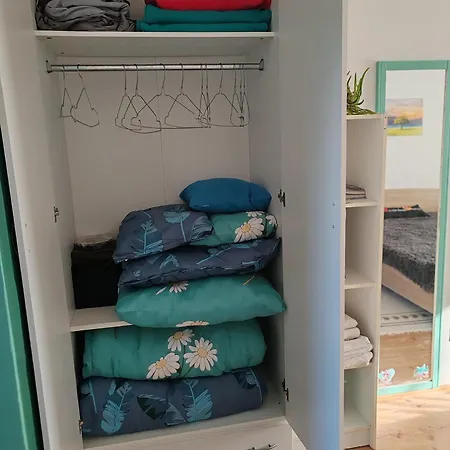 Skylark Relax Apartman アパート