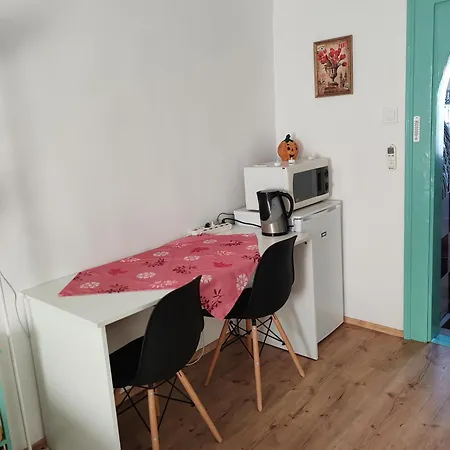 Skylark Relax Apartman *