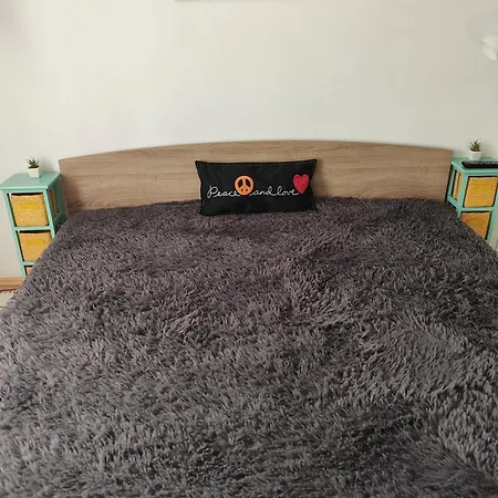 Skylark Relax Apartman アパート *