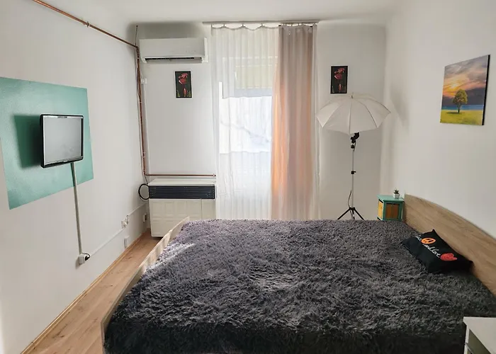 Апартаменты Skylark Relax Apartman